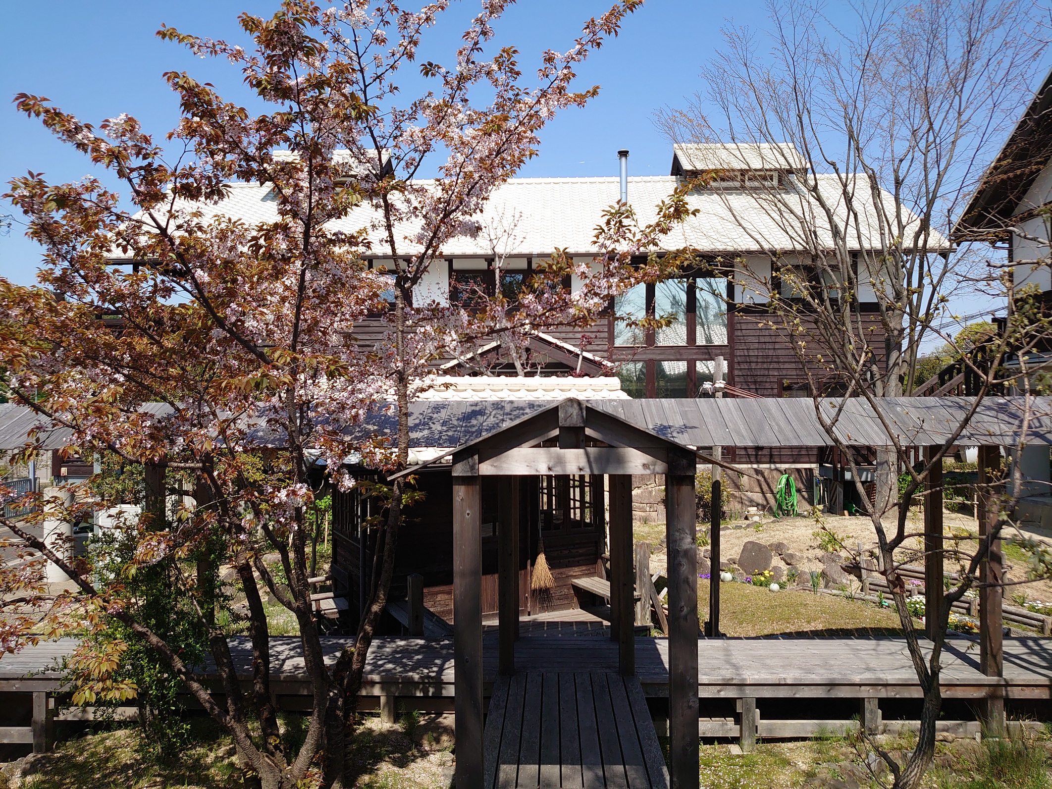 喫茶のお休みとGW休業のお知らせ